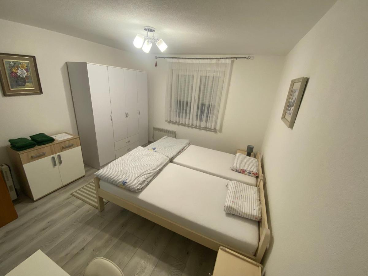 Apartman Valentic Vinkovci Exterior foto