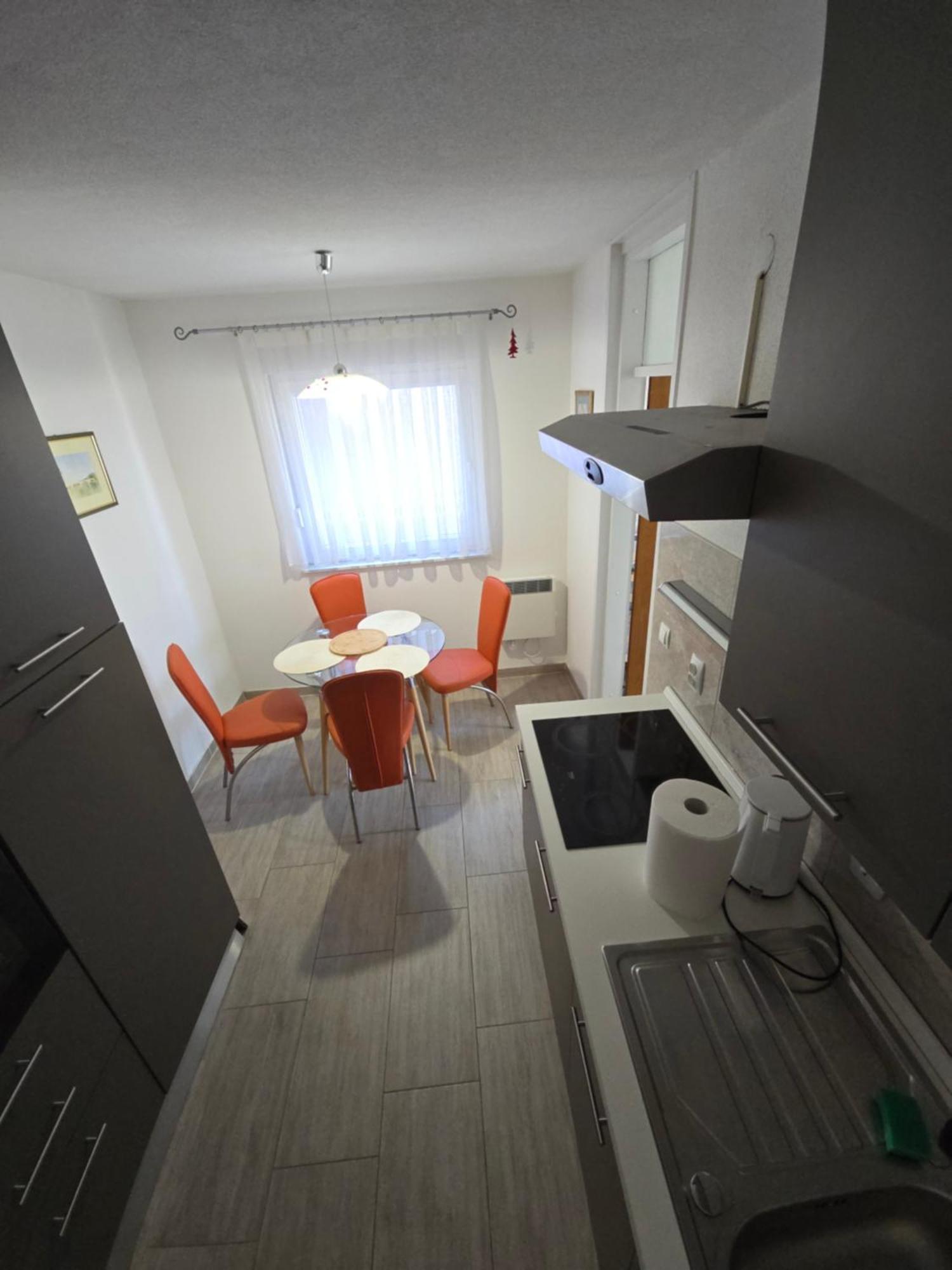 Apartman Valentic Vinkovci Exterior foto